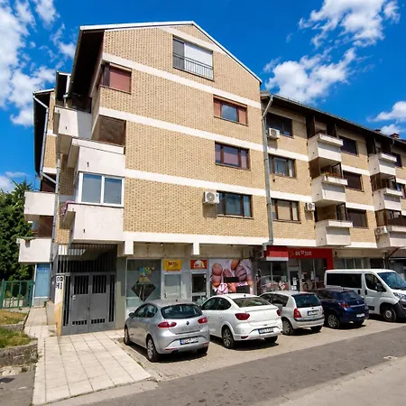 The Nest - Near Old Town - Free Parking *